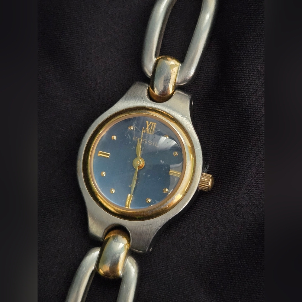 Fossil F2 Watch Women Silver Gold Stainless Steel Water Resist Batt Blue Quartz